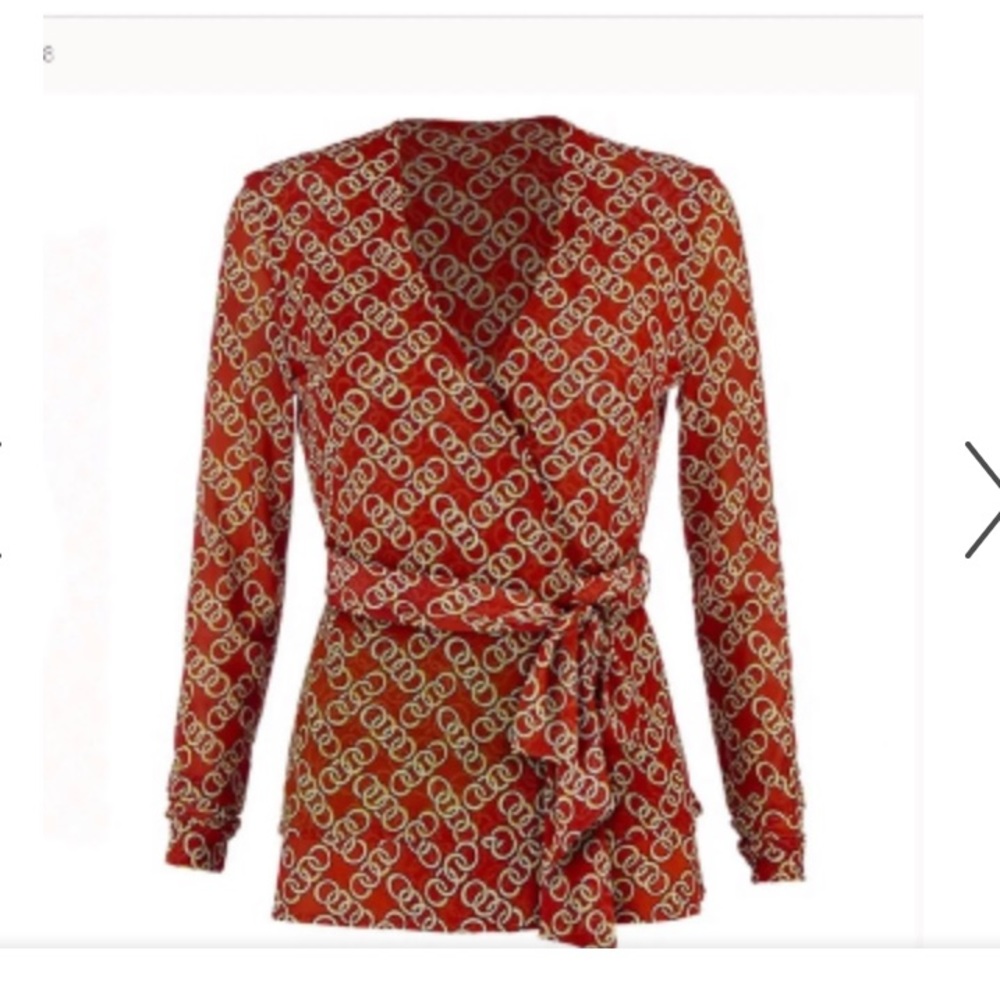 CAbi Ringleader Wrap Top